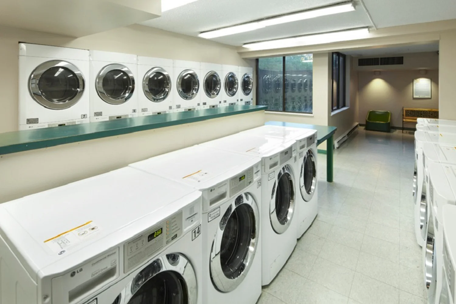 12.laundry room photo