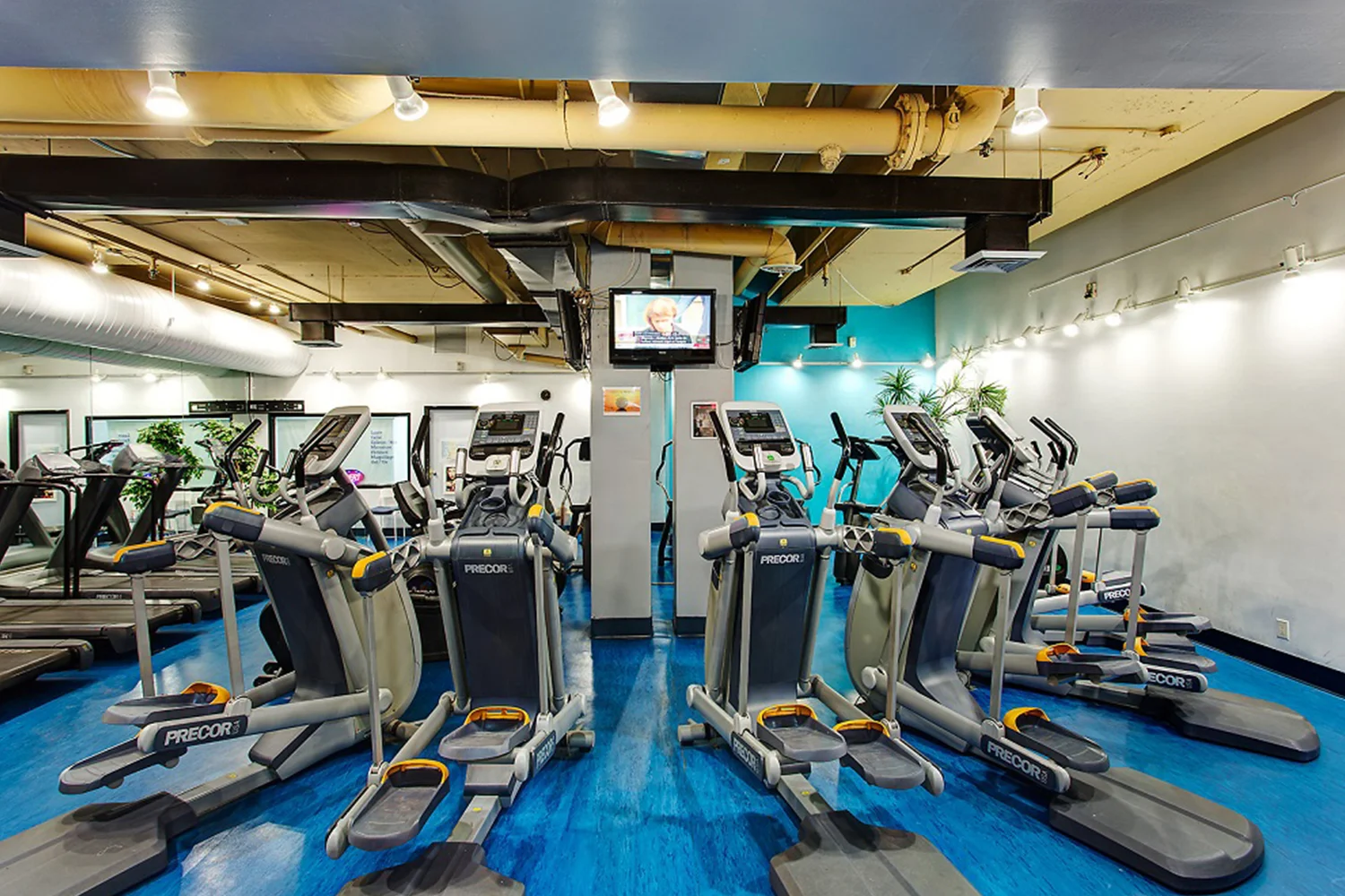 14.second gym photo