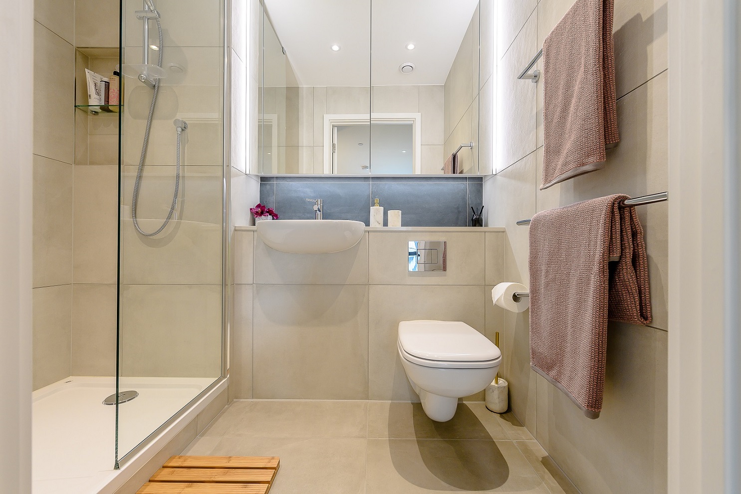 12 shower room wembley park 3 bed