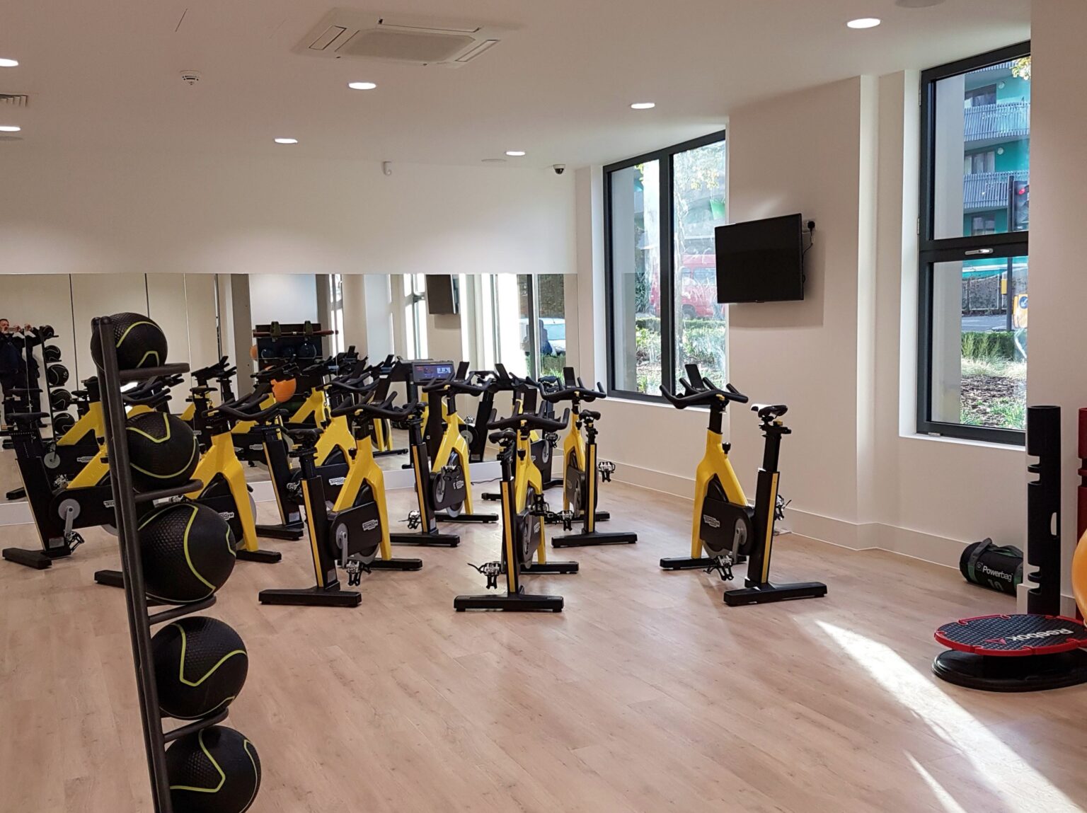 23 gym in house medicine balls wembley serviced apartments