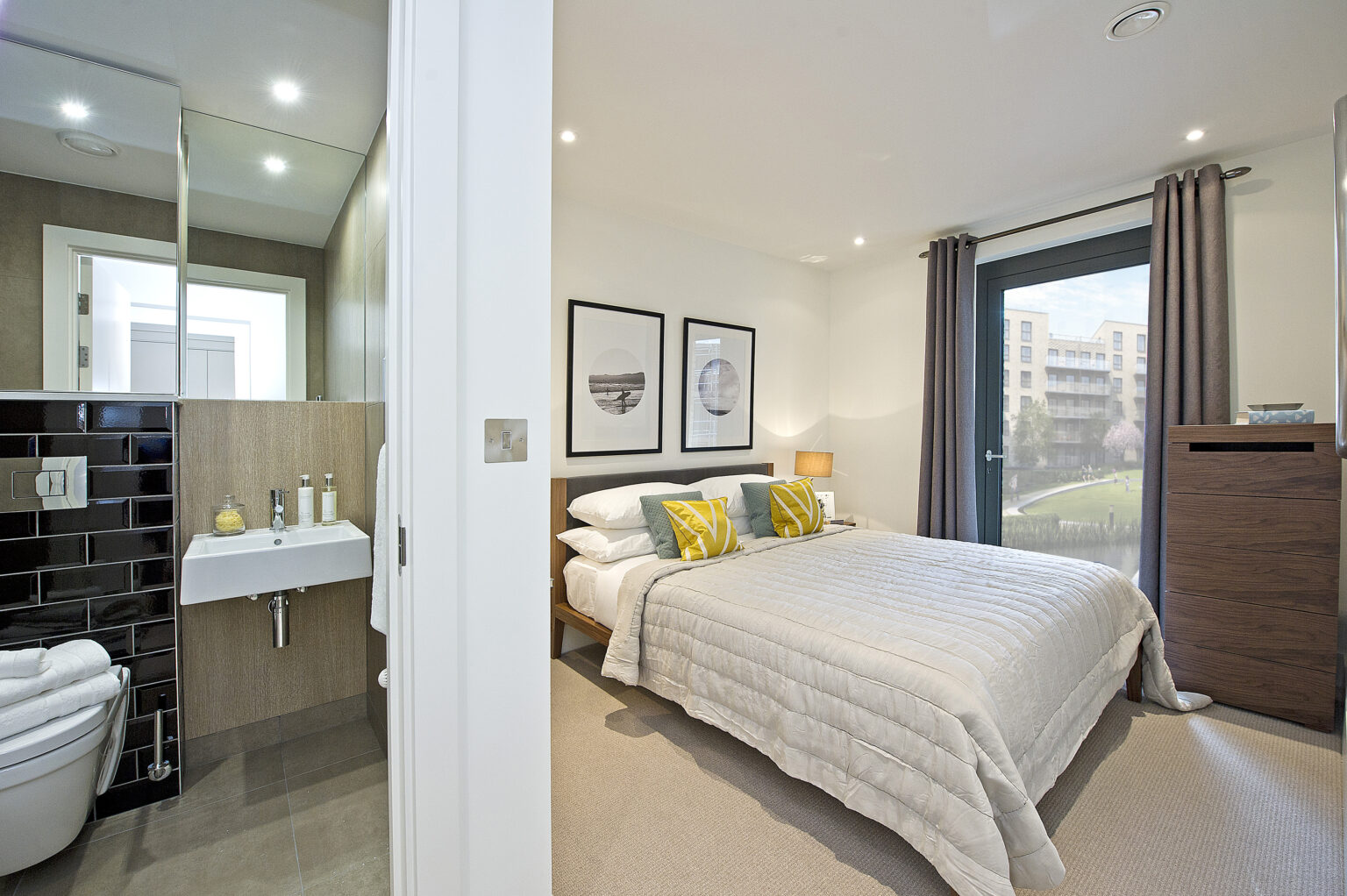 4 bedroom with ensuite wembley serviced apartments