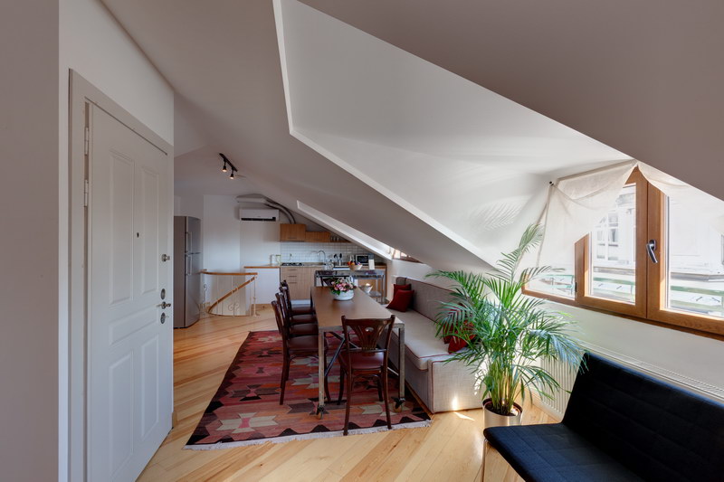 upper floor living area