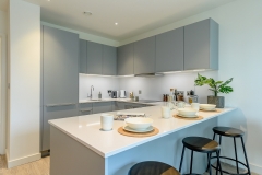 thumbs 8 kitchen stools wembley park 3 bed