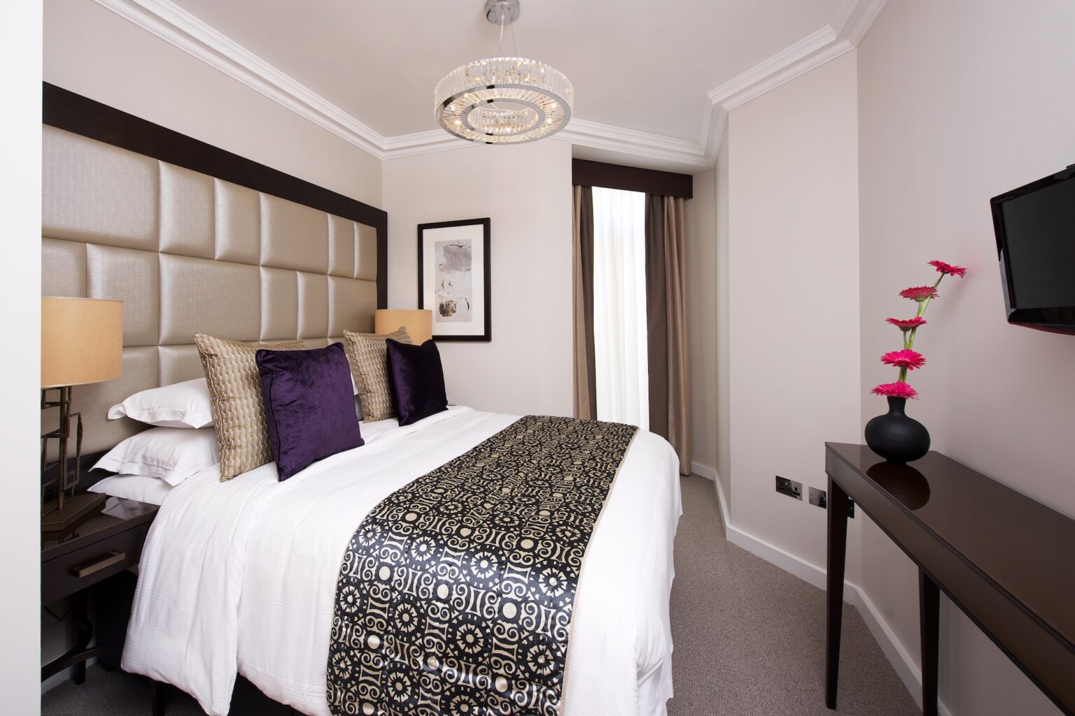 fraser suites kensington, london room detail one bedroom executive bedroom