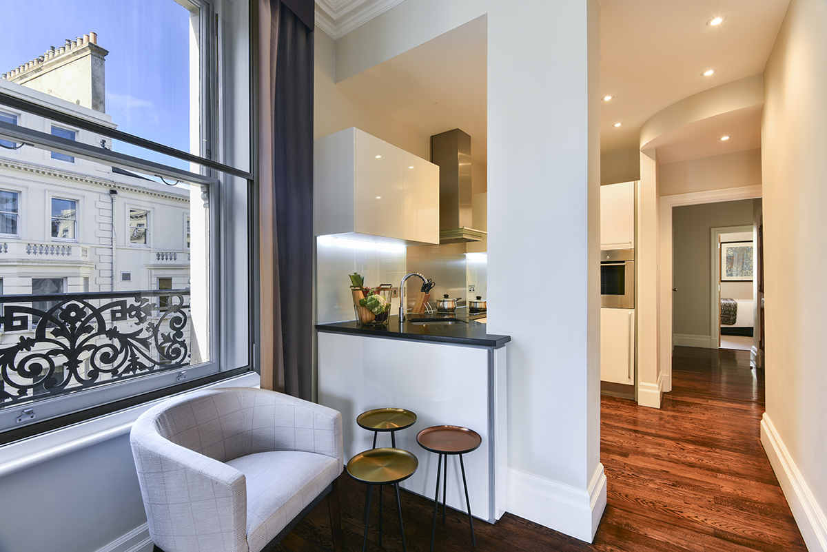 fraser suites kensington, london room detail two bedroom executive living area