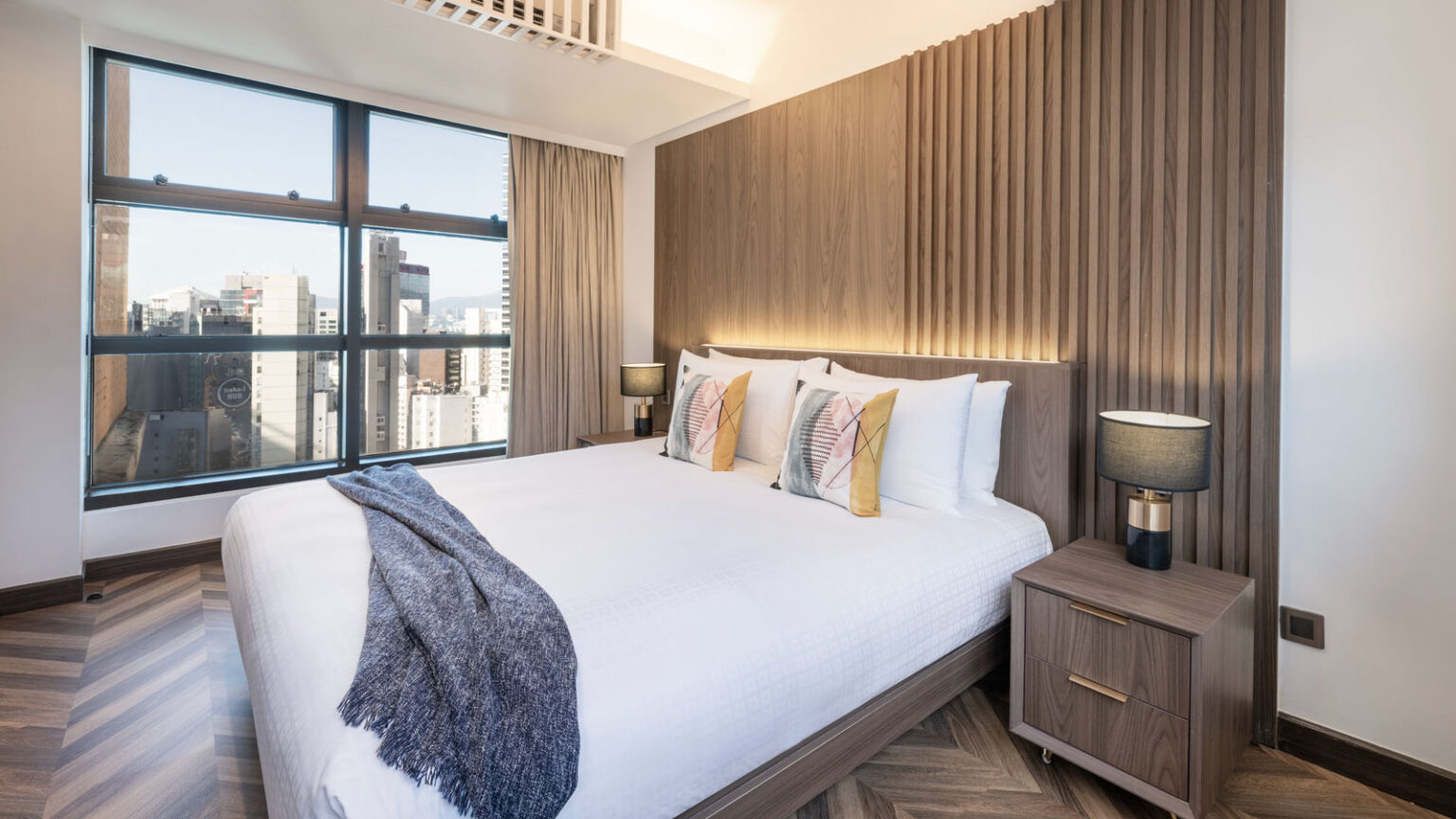 luxury one bedroom bedroom