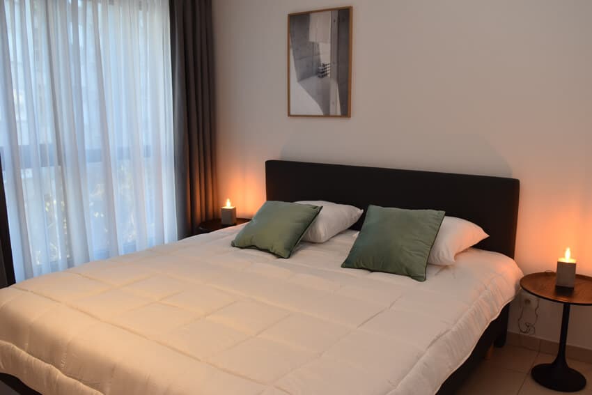 one bedroom 1 2