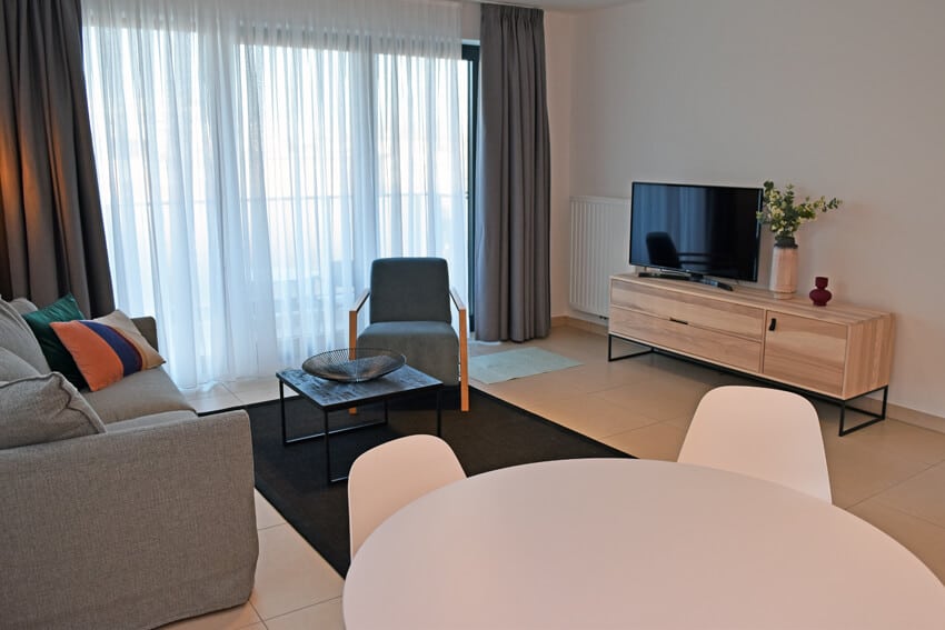 one bedroom 3 2
