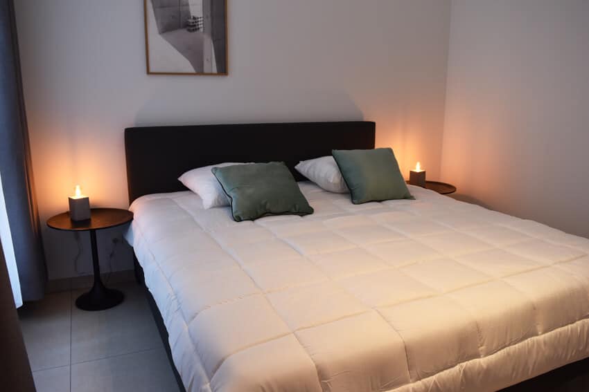 one bedroom 4 2
