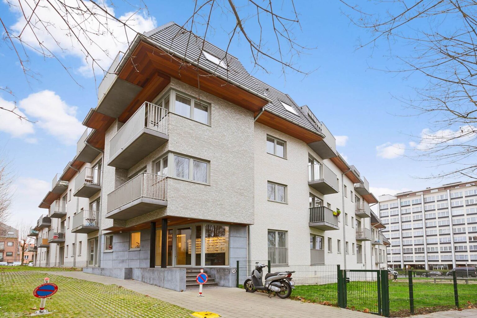 exterior westpark 3