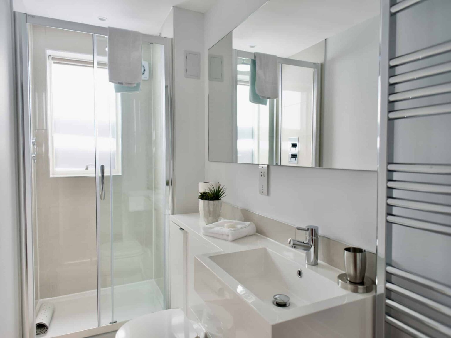 jubilee house executive bathroomqq 2048x1536