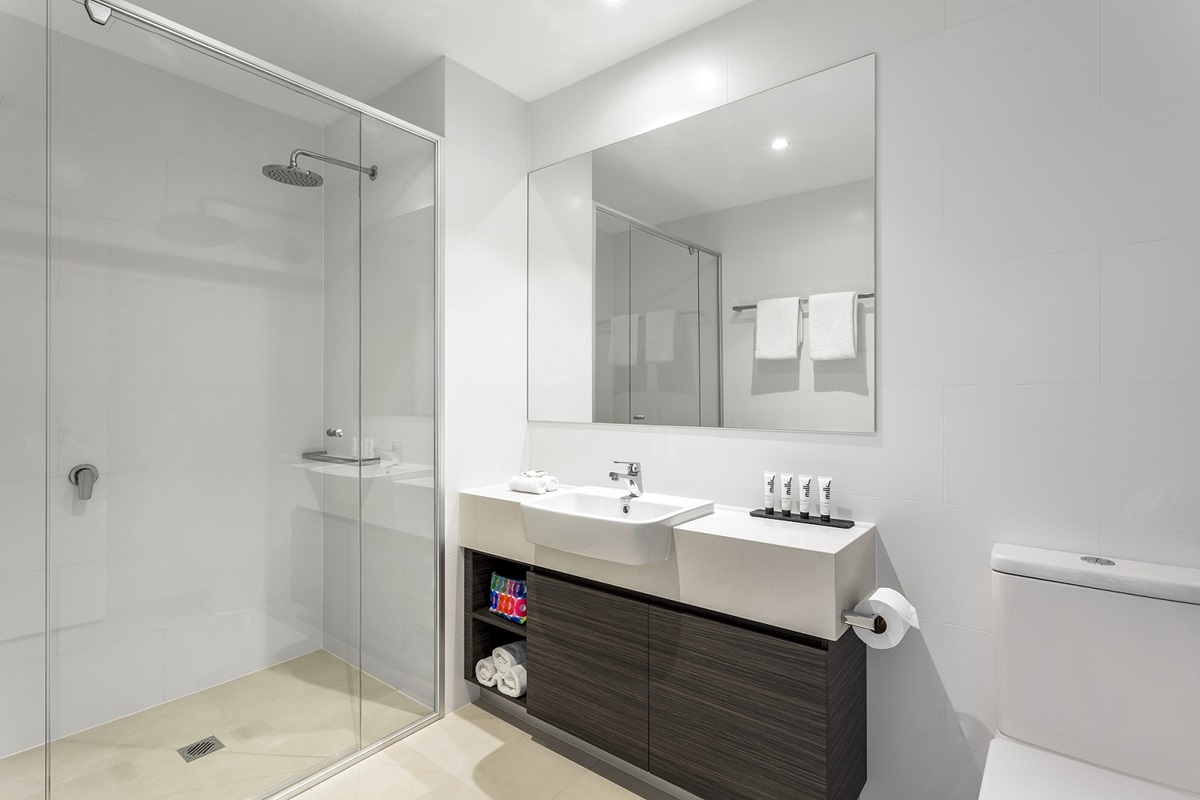 quest joondalup bathroomf966d3aae1d664378ddeff000002e534