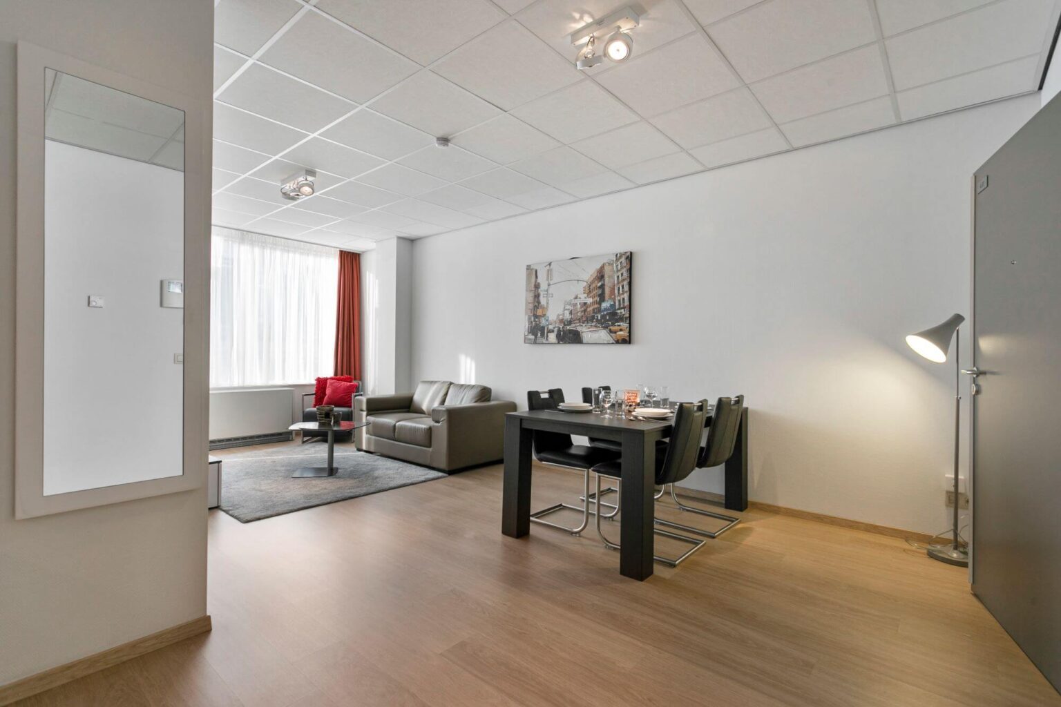407sq square one bedroom apartment 05