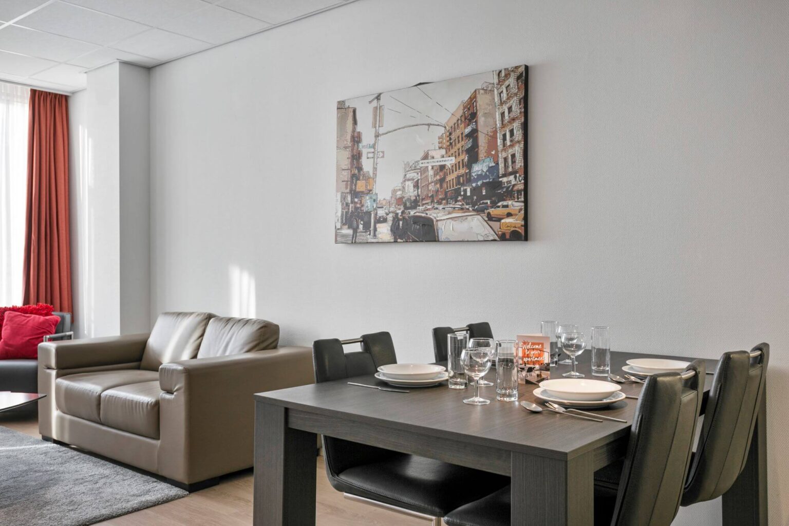 407sq square one bedroom apartment 07