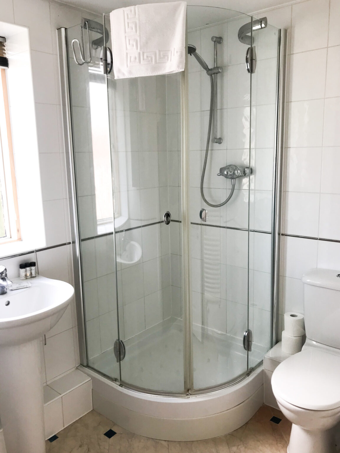 449 the courtyard united kingdom wimbledon 9 francis grove bathroom
